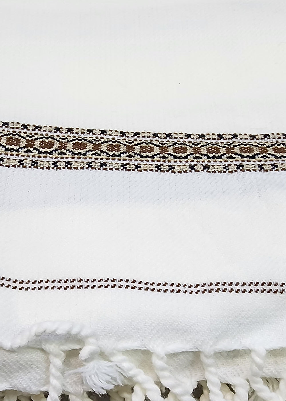 PESHAWARI SHAWL WHITE