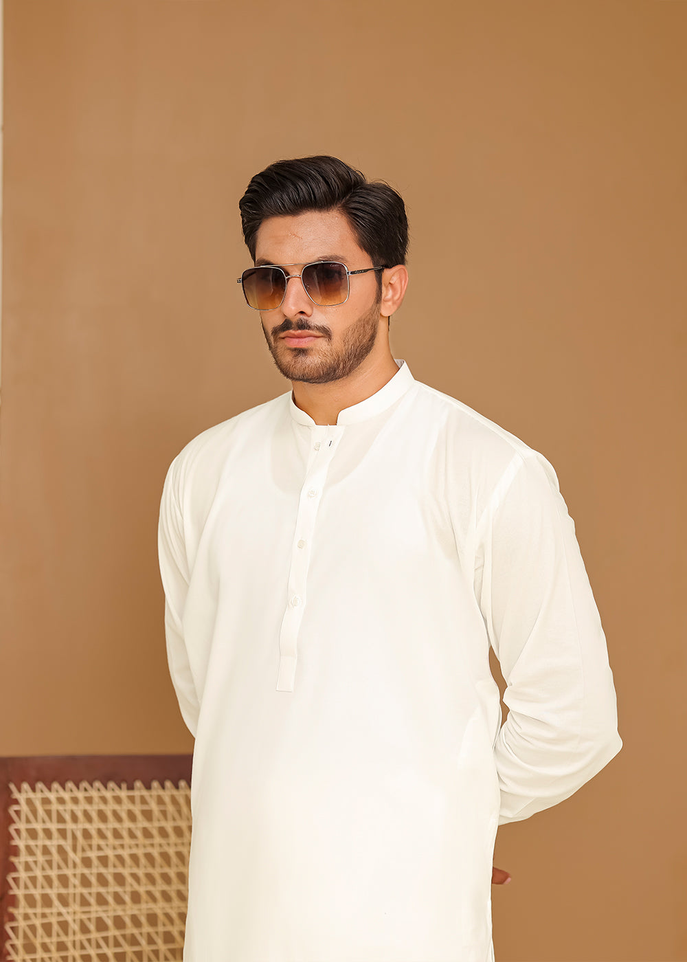 OFF-WHITE KURTA SHALWAR