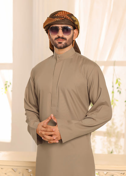 LIGHT GOLDEN KUWAITI JUBBA