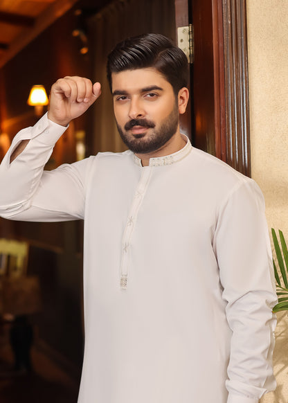 OFF-WHITE-SELF-EXCLUSIVE-KURTA-SHALWAR(C1)