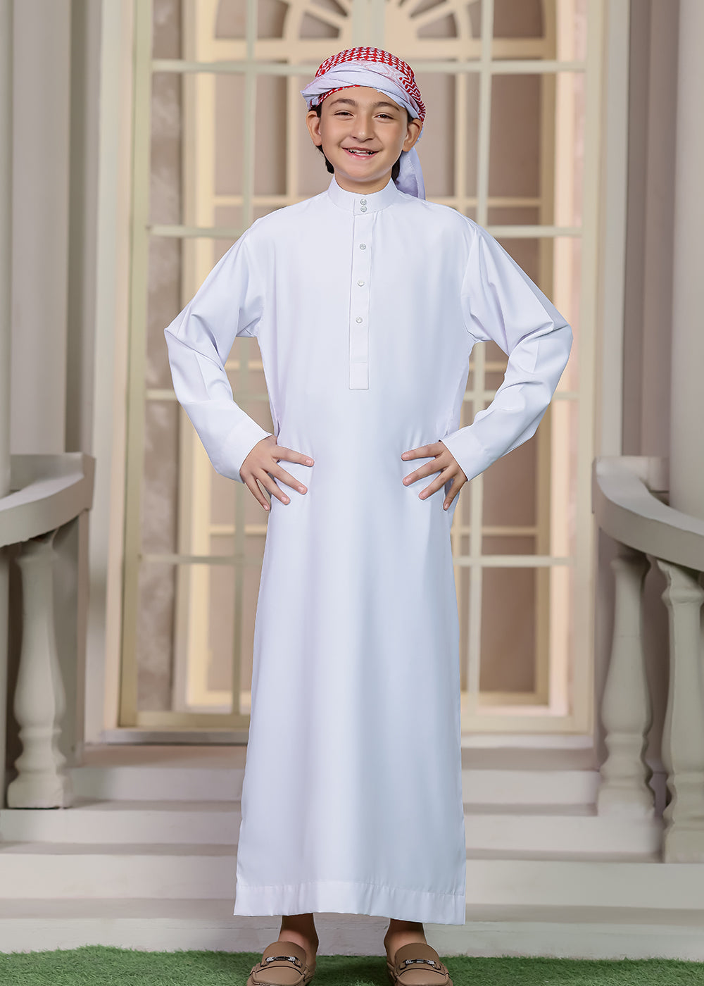 WHITE-JUBBA