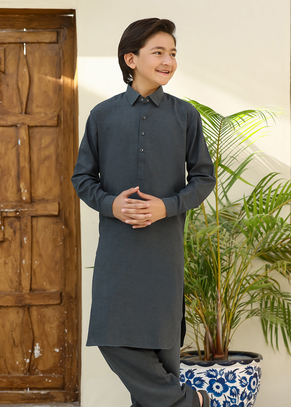 MALAYSIAN GRAY KAMEEZ SHALWAR