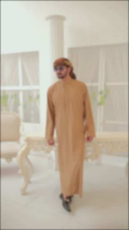 LIGHT GOLDEN KUWAITI JUBBA
