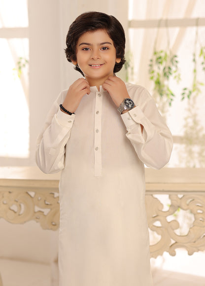 OFF WHITE KURTA PAJAMA